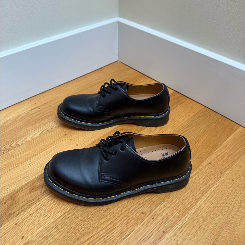 NWOB Doc Martens, 1461 women’s smooth black leather Oxford shoes, size 39 / 8